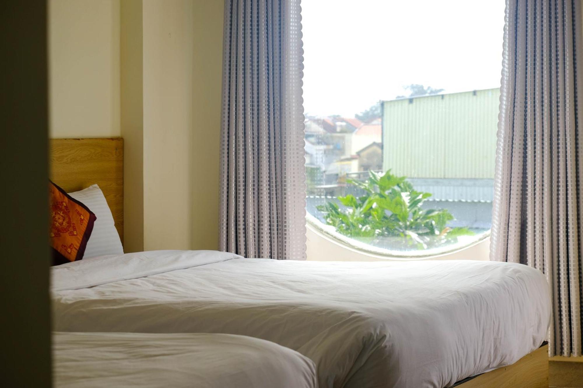 Paradise Hotel Hoi An Exterior photo